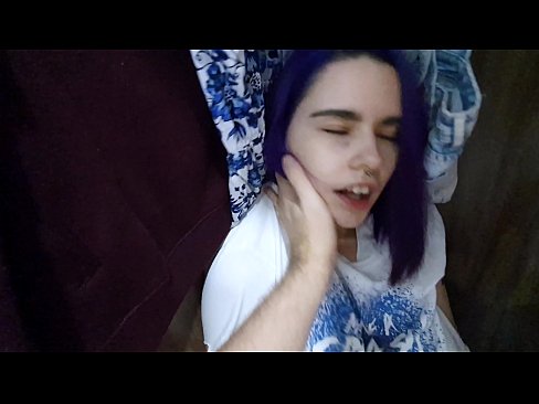 ❤️ Loaʻa i koʻu kaikuahine i loko o ke keʻena kīʻaha a kōkua iā ia e ʻimi Sex video ma haw.assistentai.ru ❤